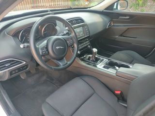 Jaguar XE 2.0D