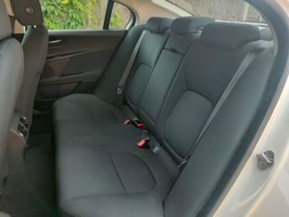 Jaguar XE 2.0D