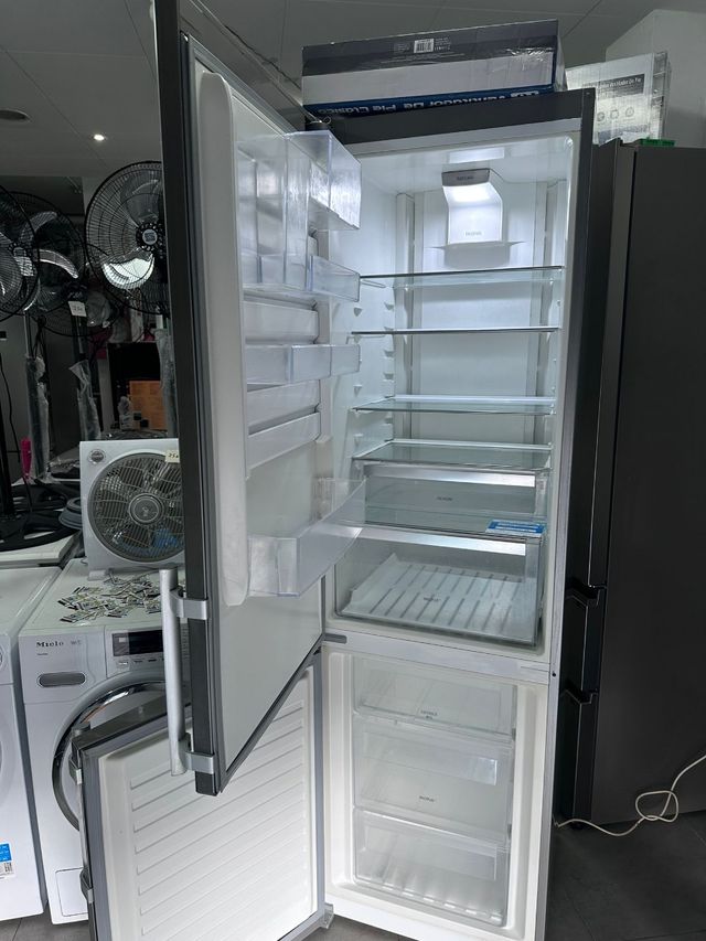 Nevera Combi Electrolux con garantía transport 