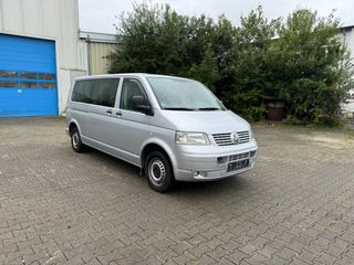 Volkswagen Caravelle 2009