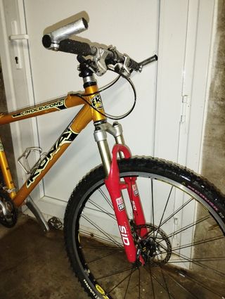 Bicicleta Kona Cinder Cone