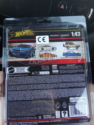 Hot Wheels Nissan Skyline GT-R R34 Premium 1:43