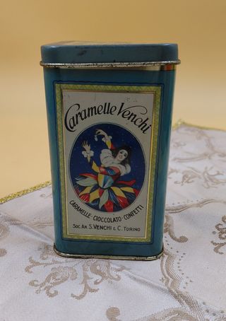 Lotto di scatole in latta vintage