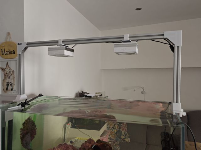 Soporte para pantalla acuario