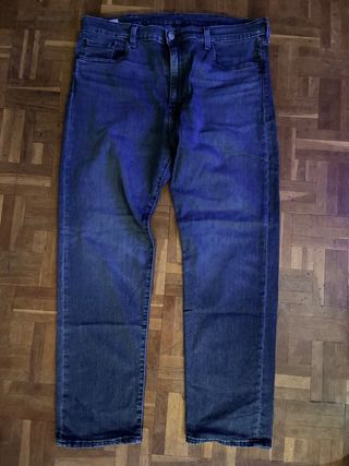 Vaqueros Levi's Negros