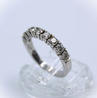 Anillo Oro Blanco 18kt 9 Diamantes