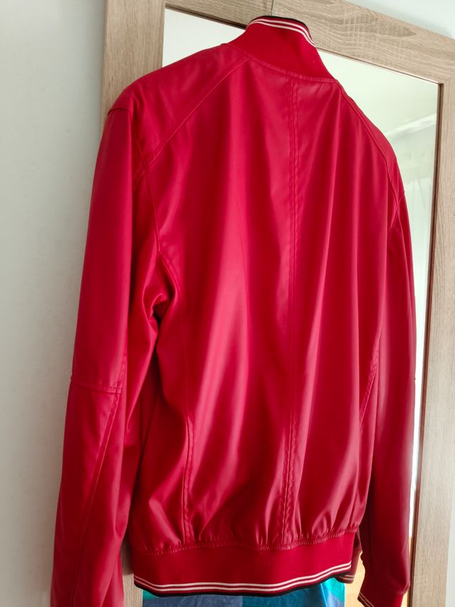 Cazadora polipiel roja