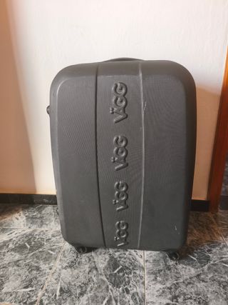Maleta de viaje gris