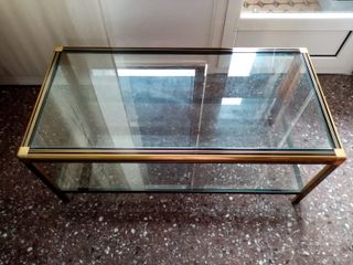 Mesa auxiliar aluminio y cristal dorada