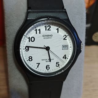 Reloj Casio MW-59-7BV Blanco y Negro