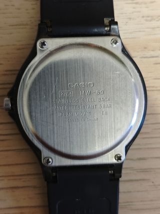 Reloj Casio MW-59-7BV Blanco y Negro