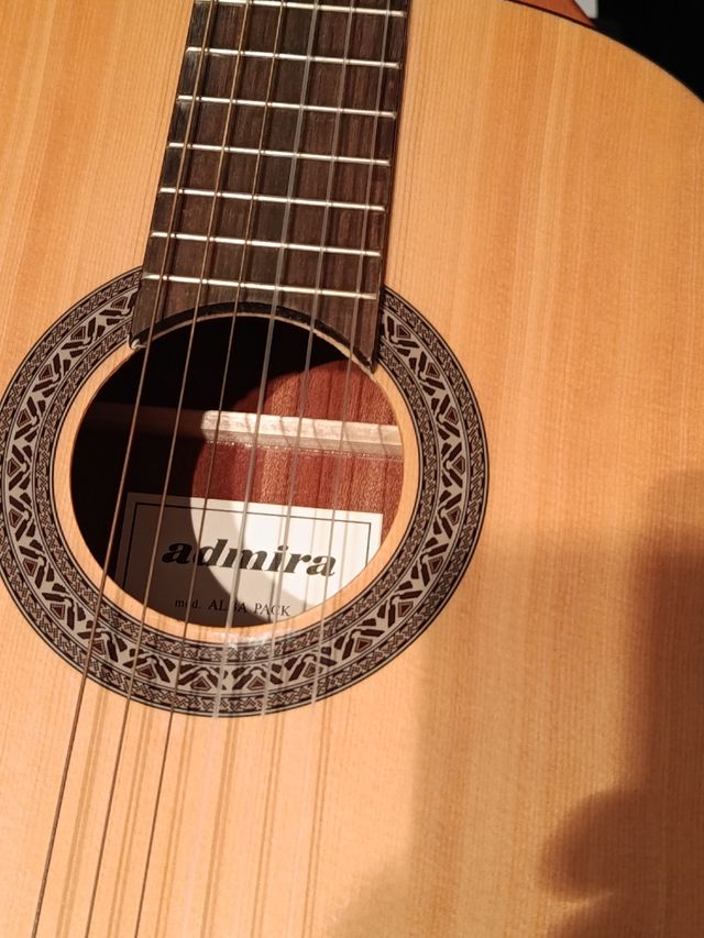 Guitarra Clásica Admira Alba Pack