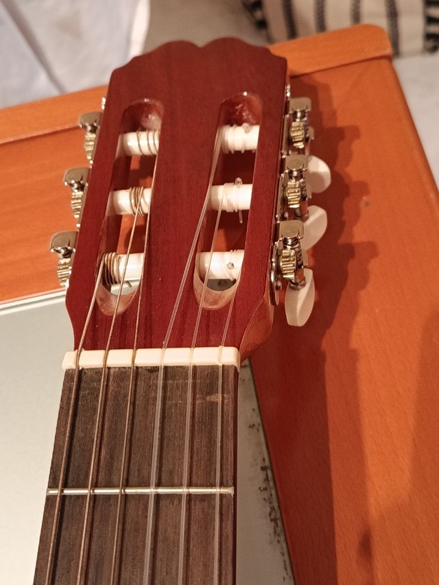 Guitarra Clásica Admira Alba Pack