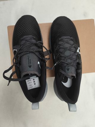 Nike Pegasus Trail 4 Negro/Gris