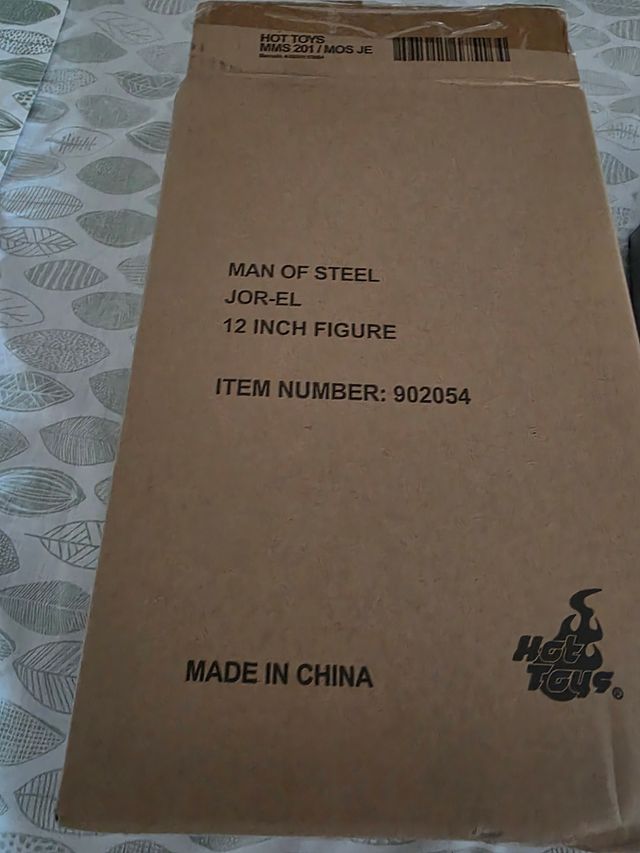 Hot Toys Jor-El 1/6th Scale Collectible Figure