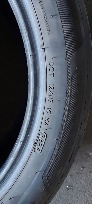 Neumático 225/45 R17 94Y