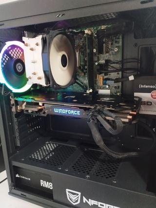 Ordenador de sobremesa gaming RGB