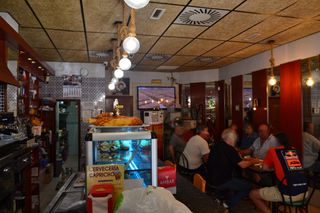 Traspaso Bar/Cafetería en Funcionamiento