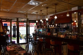Traspaso Bar/Cafetería en Funcionamiento