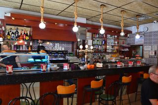 Traspaso Bar/Cafetería en Funcionamiento