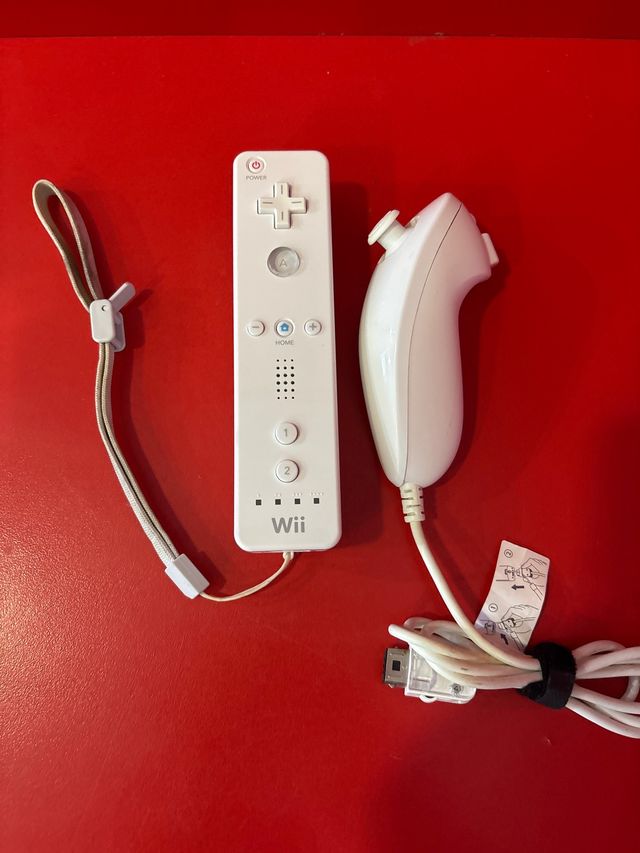 Mando Wii Original + Nunchuk Nintendo