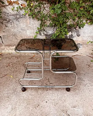 Mesa auxiliar Space Age cristal y metal