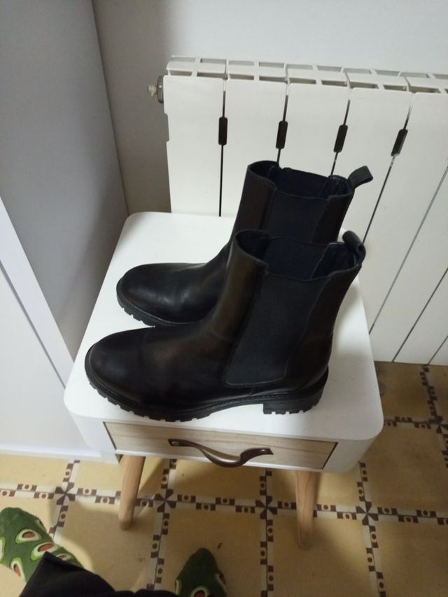 Botas Chelsea Piel Negras Media Caña T38