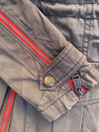 Parka Holy Preppy verde militar con capucha
