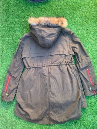 Parka Holy Preppy verde militar con capucha