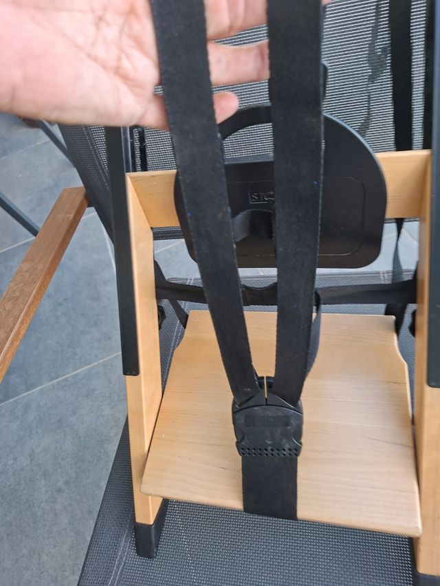 Trona Stokke madera bebé ajustable