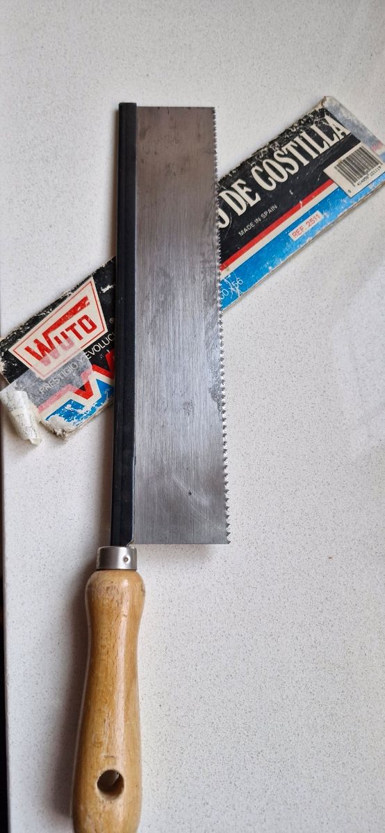 Serrucho de costilla WUTO