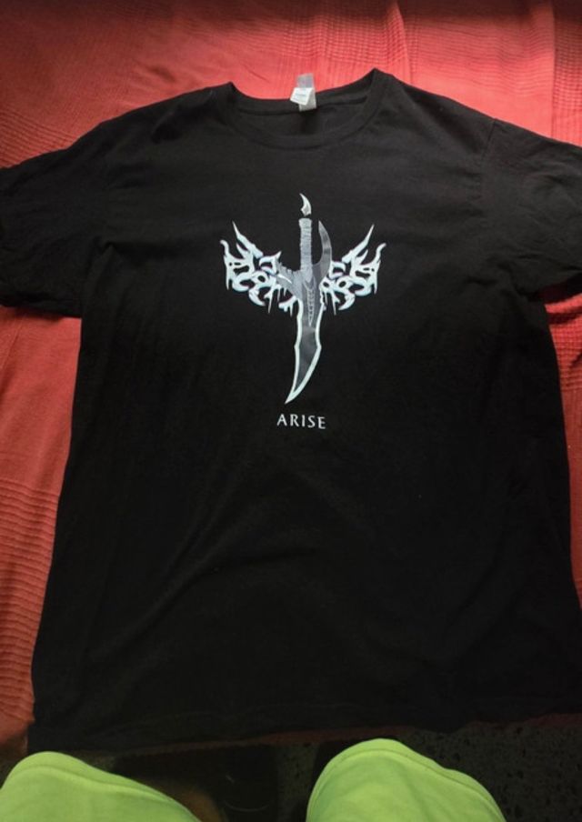 Camiseta Solo Leveling Manga nueva