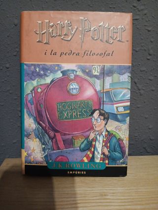 Harry Potter i la pedra filosofal (Catalan Edit...