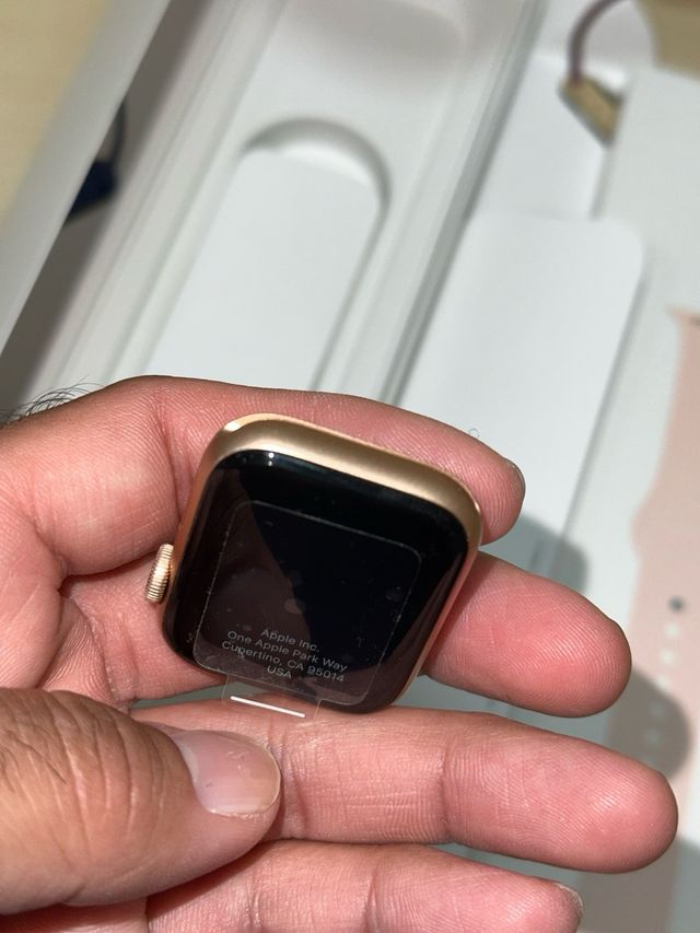 Apple Watch  Pink Sand Sport Band (40MM)