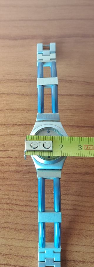 Reloj Swatch Mujer Irony Azul y Plateado