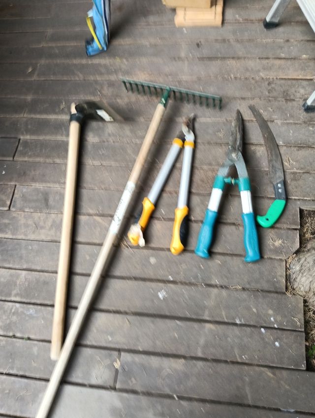 Herramientas de Jardín Variadas