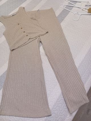Conjunto dos piezas mujer beige
