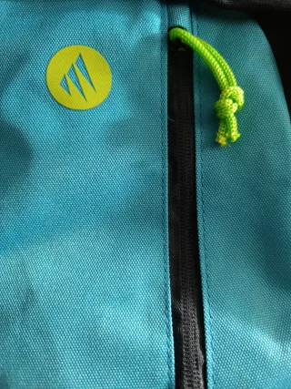 Mochila infantil nueva Mountain Pro azul