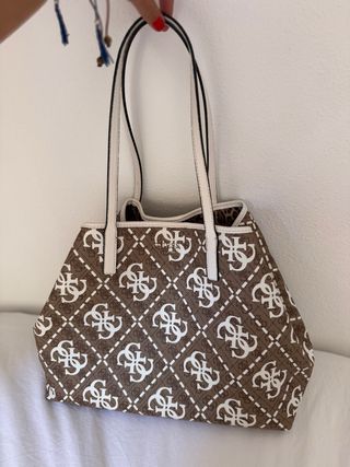 Bolso Guess grande estampado