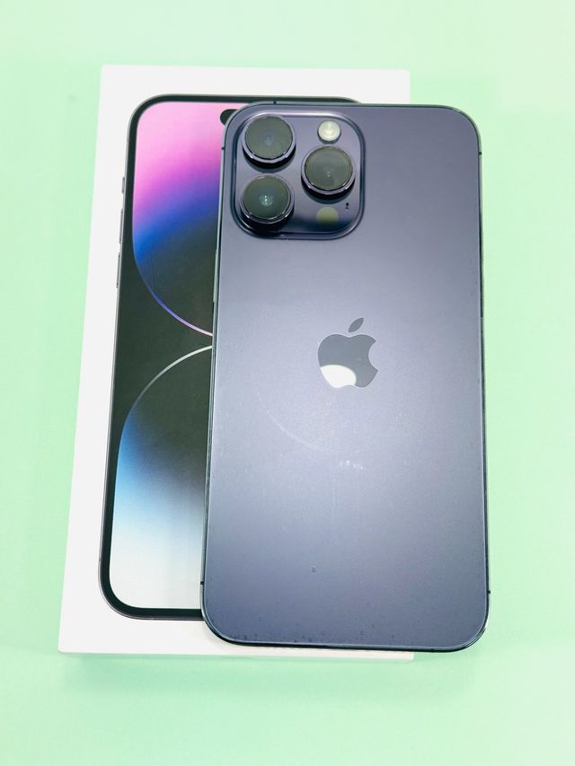 iPhone 14 Pro Max Morado Oscuro