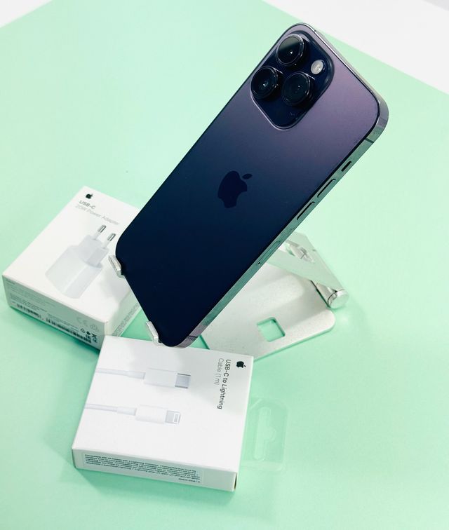 iPhone 14 Pro Max Morado Oscuro