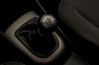 Kia Rio   1.2 CVVT 84CV xTech EcoDynamics 