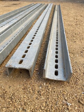 Postes Galvanizados U