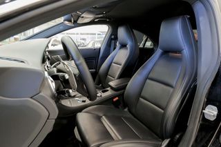 Mercedes CLA MERCEDES-BENZ  CLA 200 