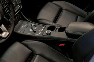 Mercedes CLA MERCEDES-BENZ  CLA 200 