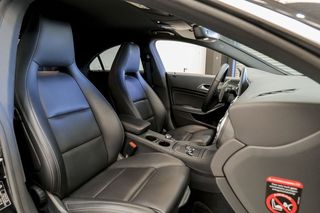 Mercedes CLA MERCEDES-BENZ  CLA 200 