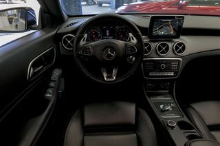 Mercedes CLA MERCEDES-BENZ  CLA 200 