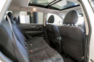 Nissan X-Trail   1.6 DIGT NCONNECTA 