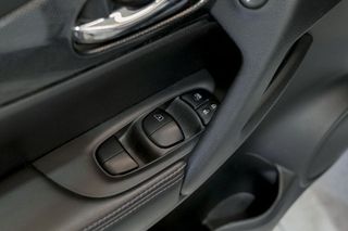 Nissan X-Trail   1.6 DIGT NCONNECTA 