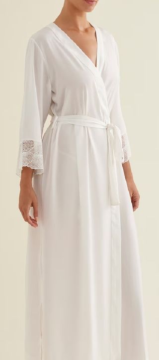 Bata Lencera blanca sin estrenar